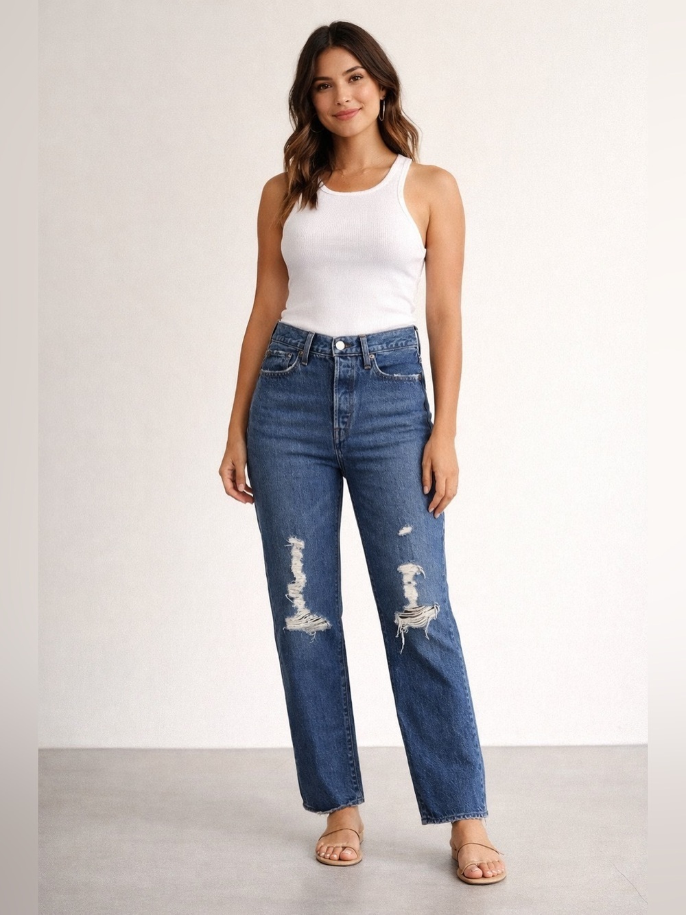 Levi’s Wedgie Straight Jeans – Premium Distressed – Size 29